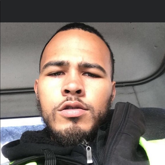 Meet your Posher, Devonte - Picture 1 of 1